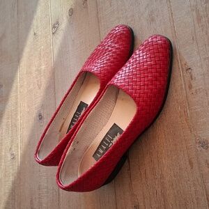 Amalfi for Ingledew's Red Leather Woven Glove Ballet Flats/Loafers (US 8)